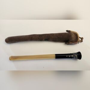 Vintage Lady's Cigarette Holder W/case